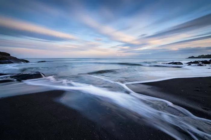 Black Sand Flow