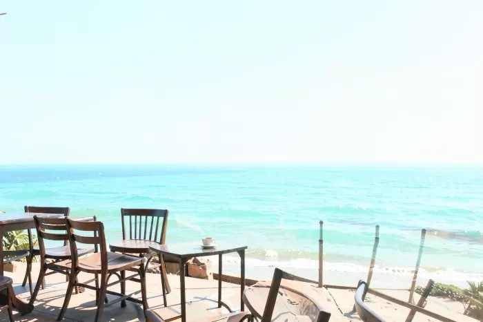 Shoreline Cafe