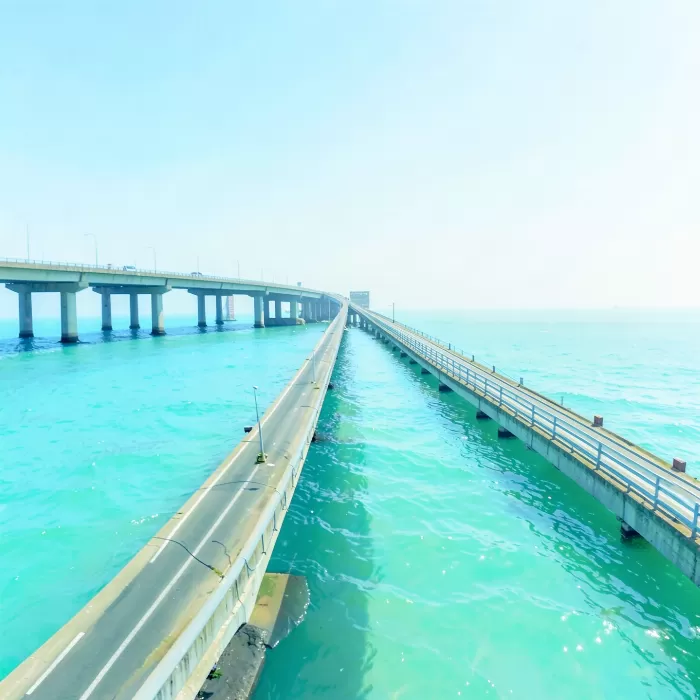 Turquoise Crossing