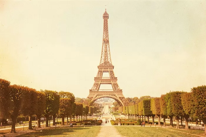 Parisian Glow