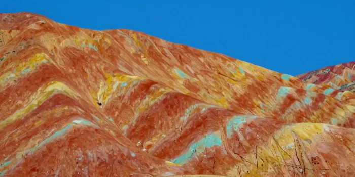 Stratified Peak