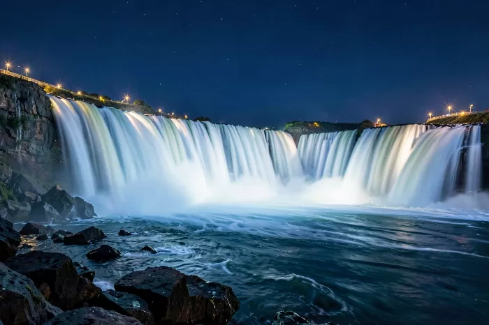 Niagara Lights