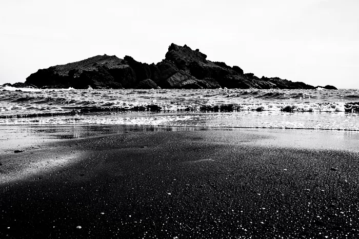 Volcanic Surf