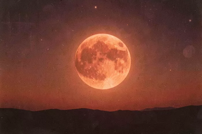 Eclipse Horizon