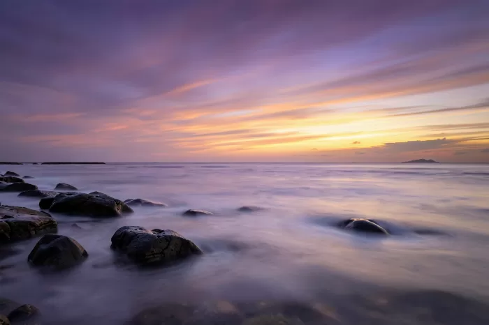 Dusk Glass