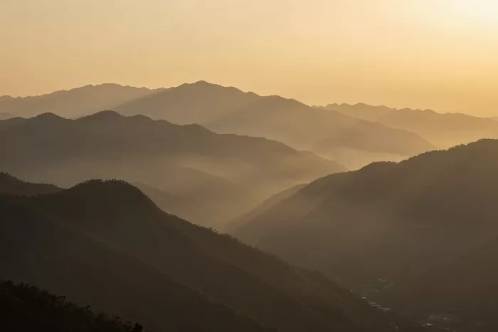 Sunlit Range