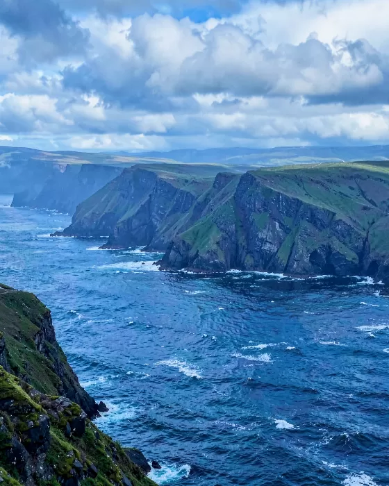 Highland Cliffs