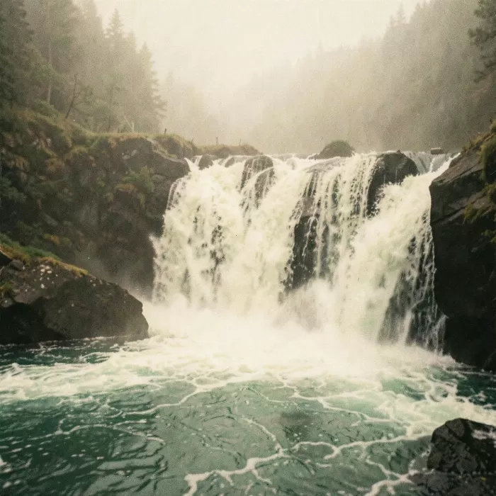 Falls Mist