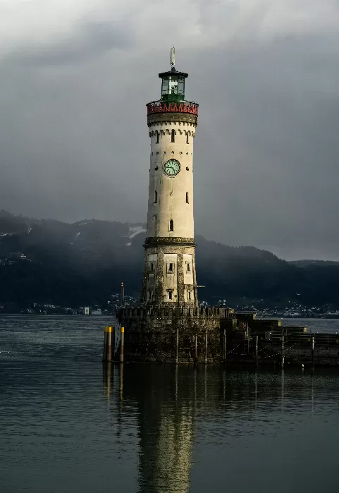 Fleeting Beacon Bliss