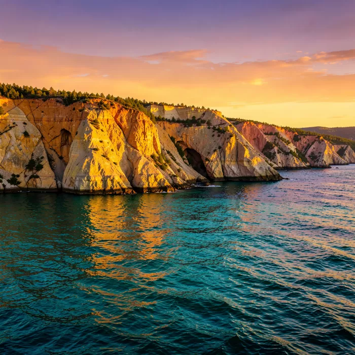 Pictured Shoreline