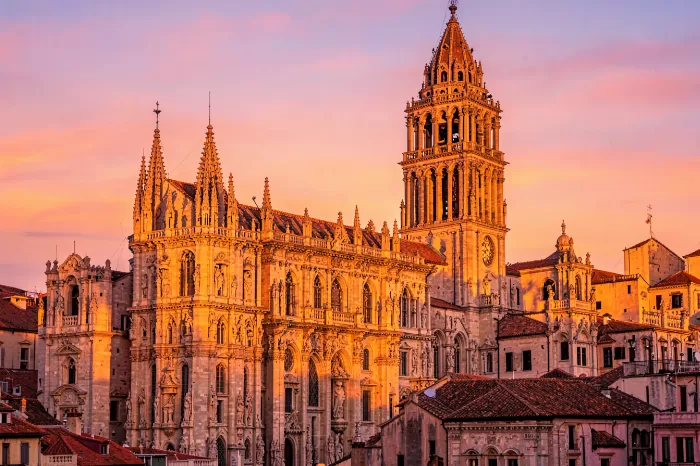 Giralda Glow