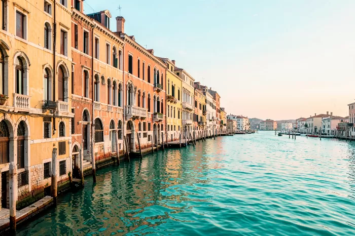 Canal Facades