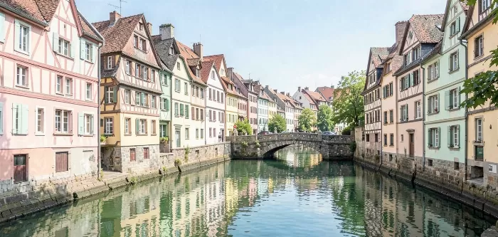 Pastel Canal