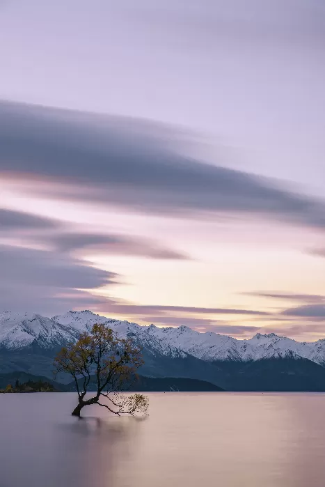 Natural scene of lake Wanaka New Zealand