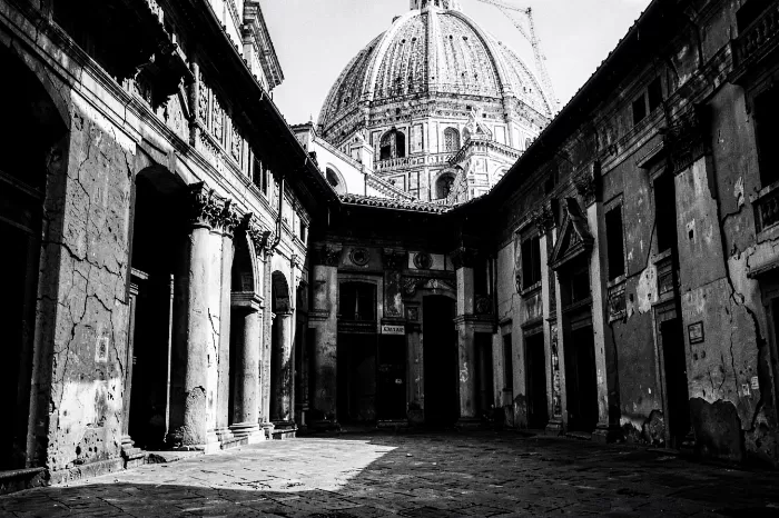 Duomo Shadow