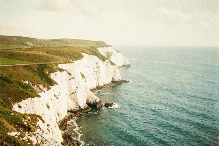 Mon Cliffs