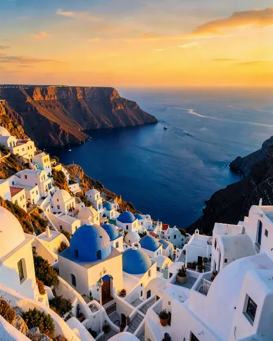 Oia Glow